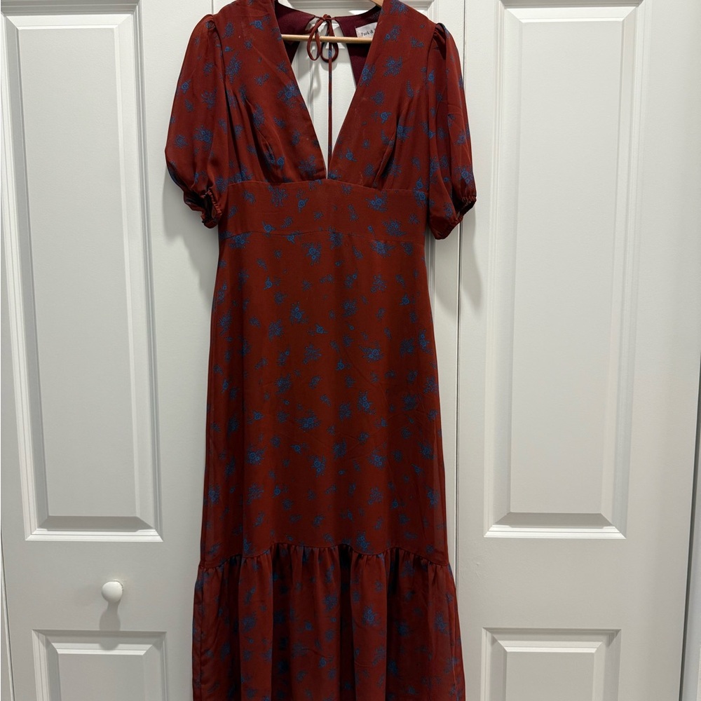 PARK AND FIFTH Elegant Red Floral Dress